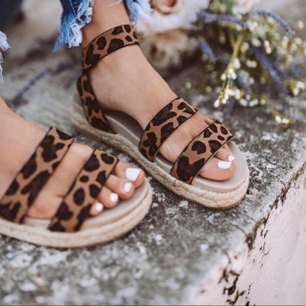 LAST 1‼️LEOPARD WEDGE ESPADRILLE- Shoe - Picture 2 of 5
